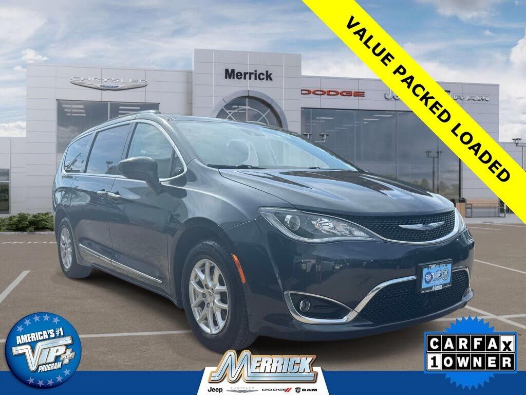 2020 CHRYSLER Pacifica