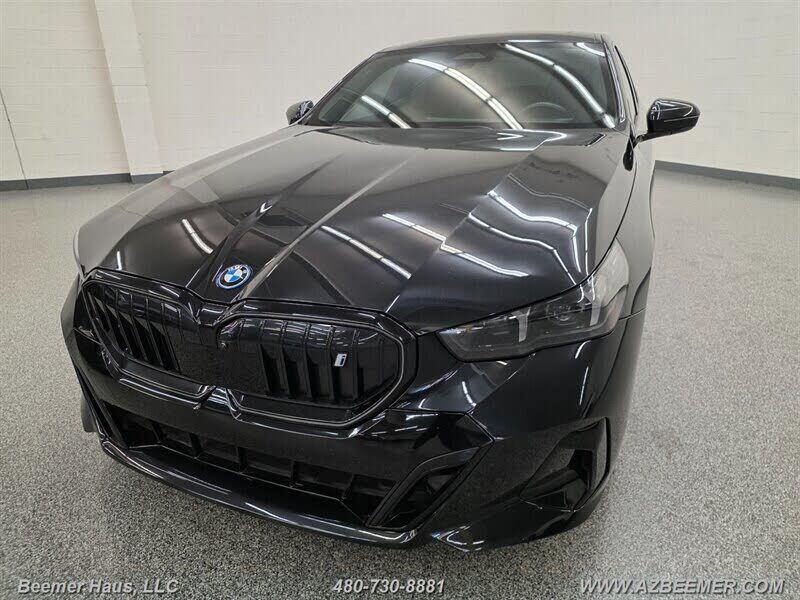 2024 BMW i5