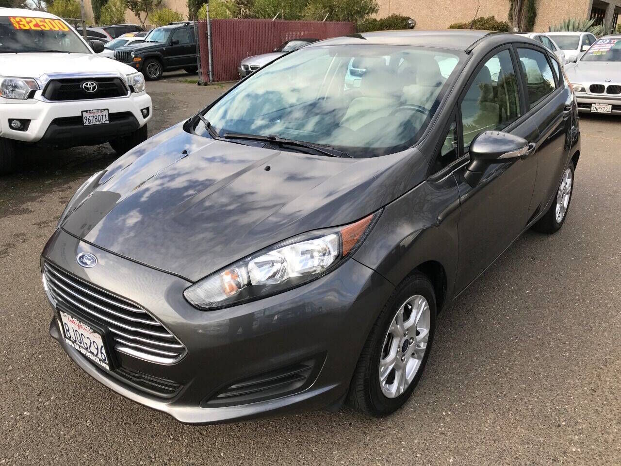 2015 FORD Fiesta