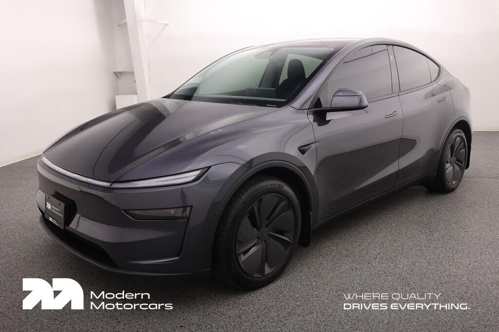 2026 TESLA Model Y