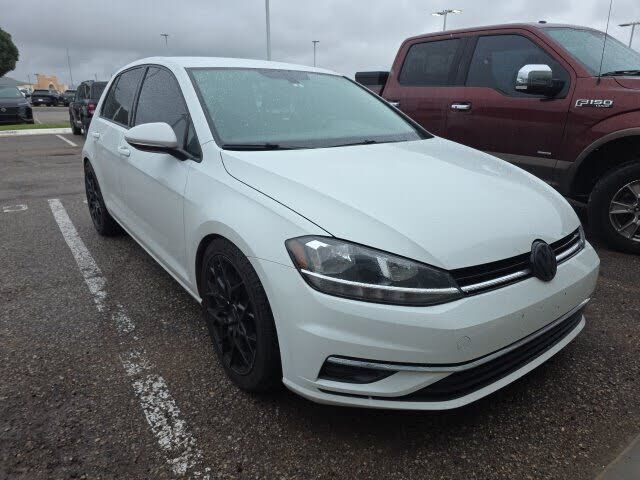 2018 VOLKSWAGEN Golf