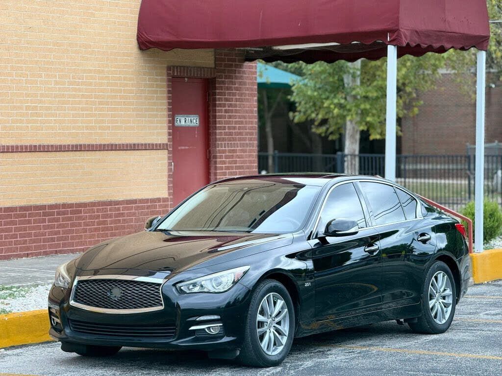 2017 INFINITI Q50