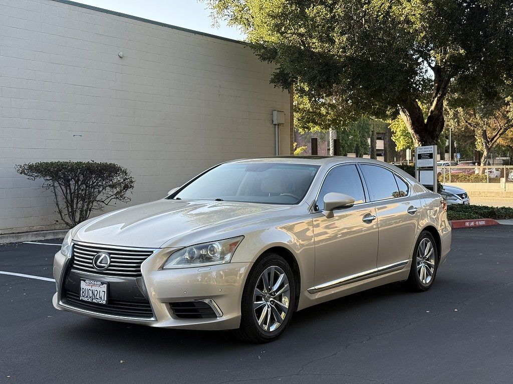 2013 LEXUS LS