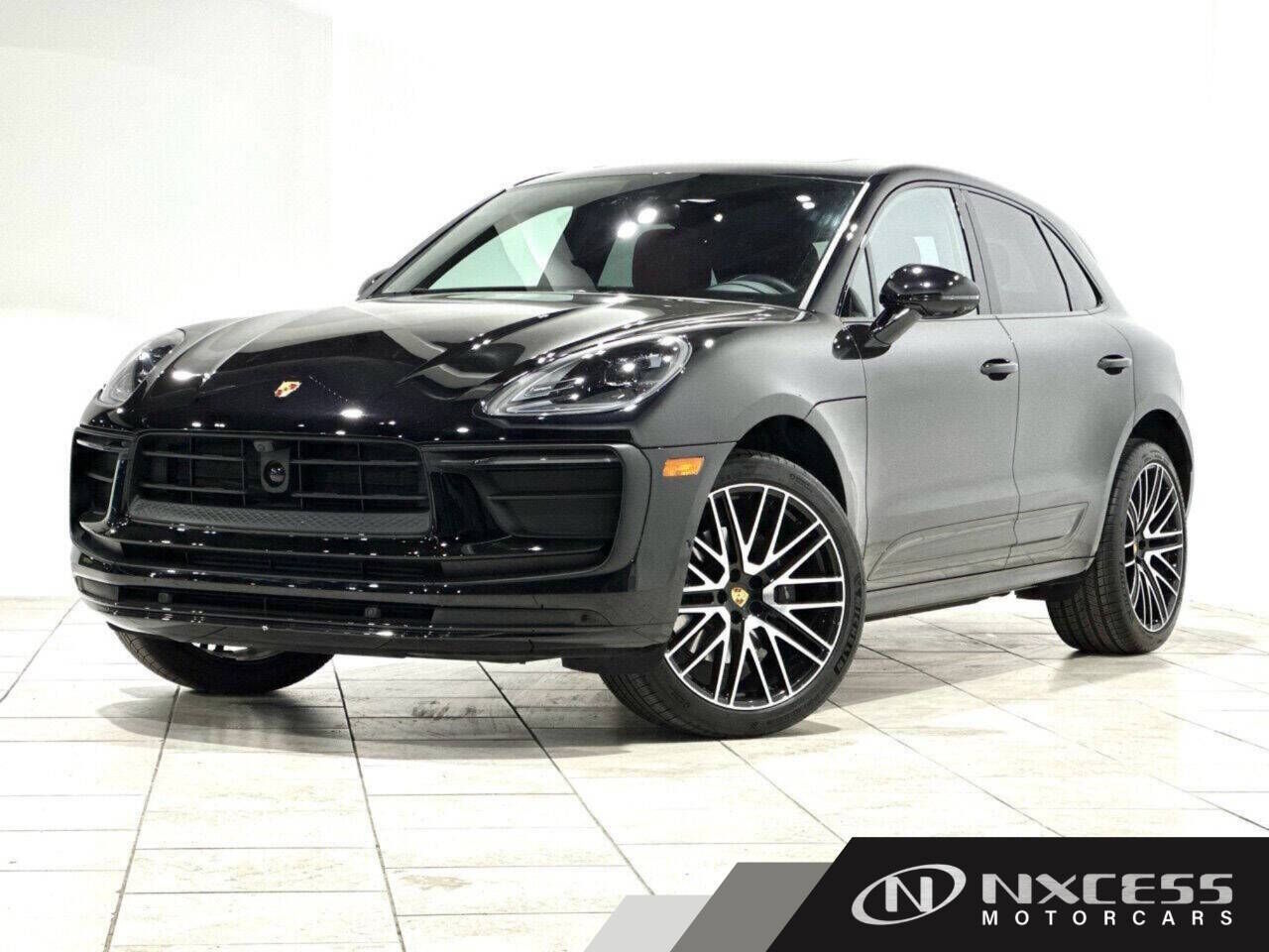 2024 PORSCHE Macan