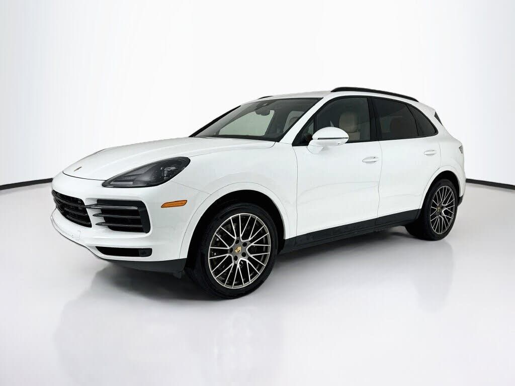 2023 PORSCHE Cayenne