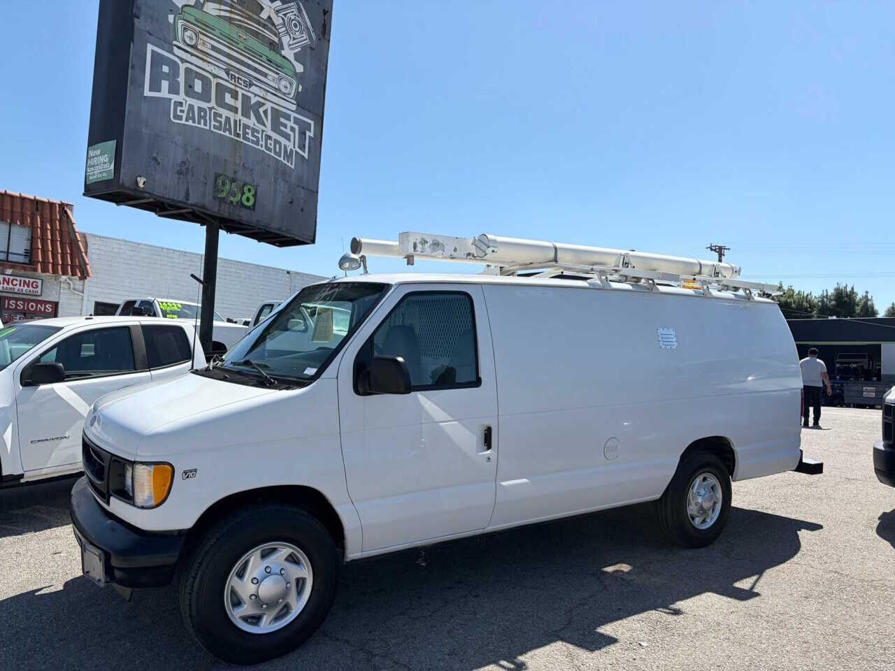 2002 FORD E-350