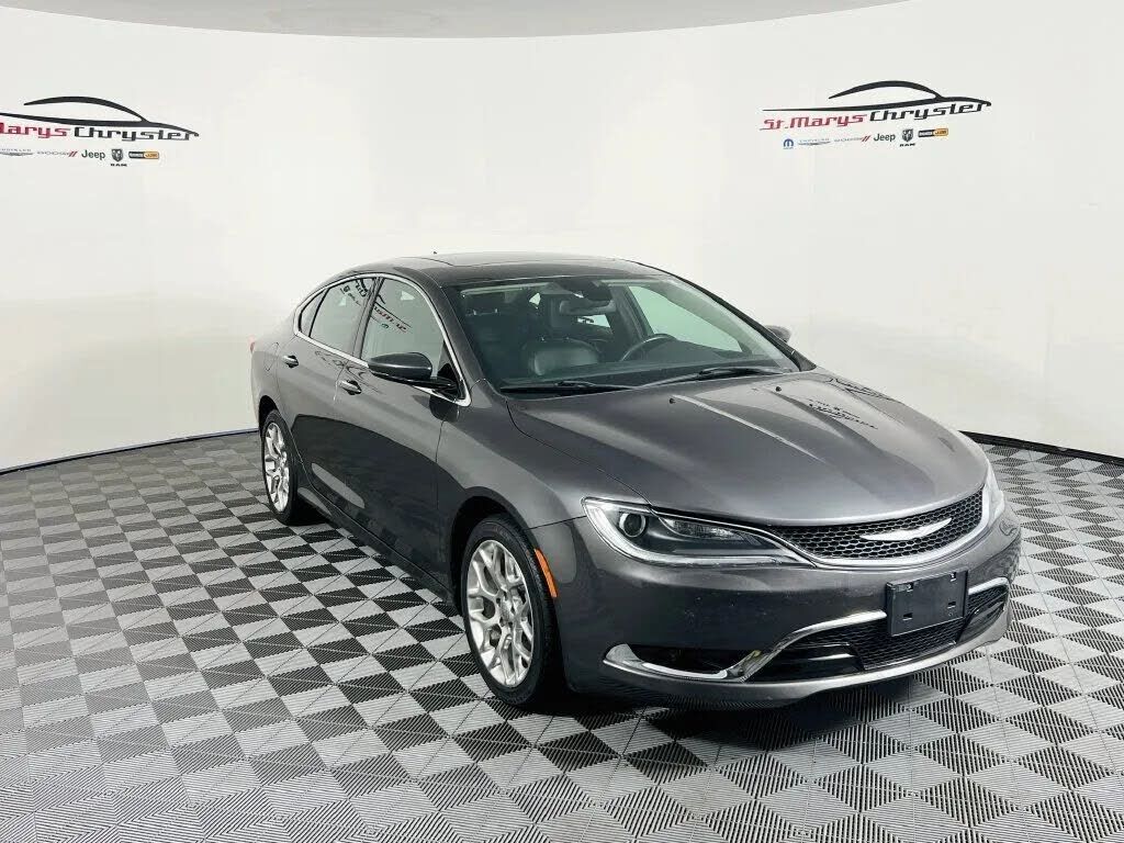 2016 CHRYSLER 200