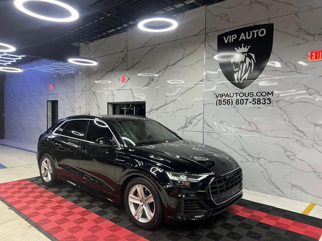 2019 AUDI Q8
