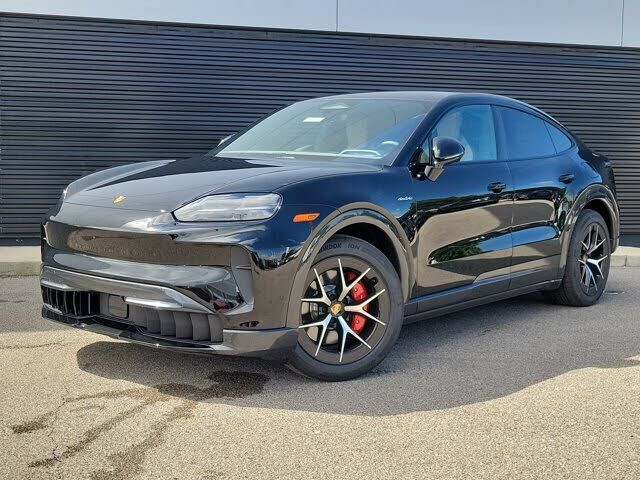 2026 PORSCHE Cayenne