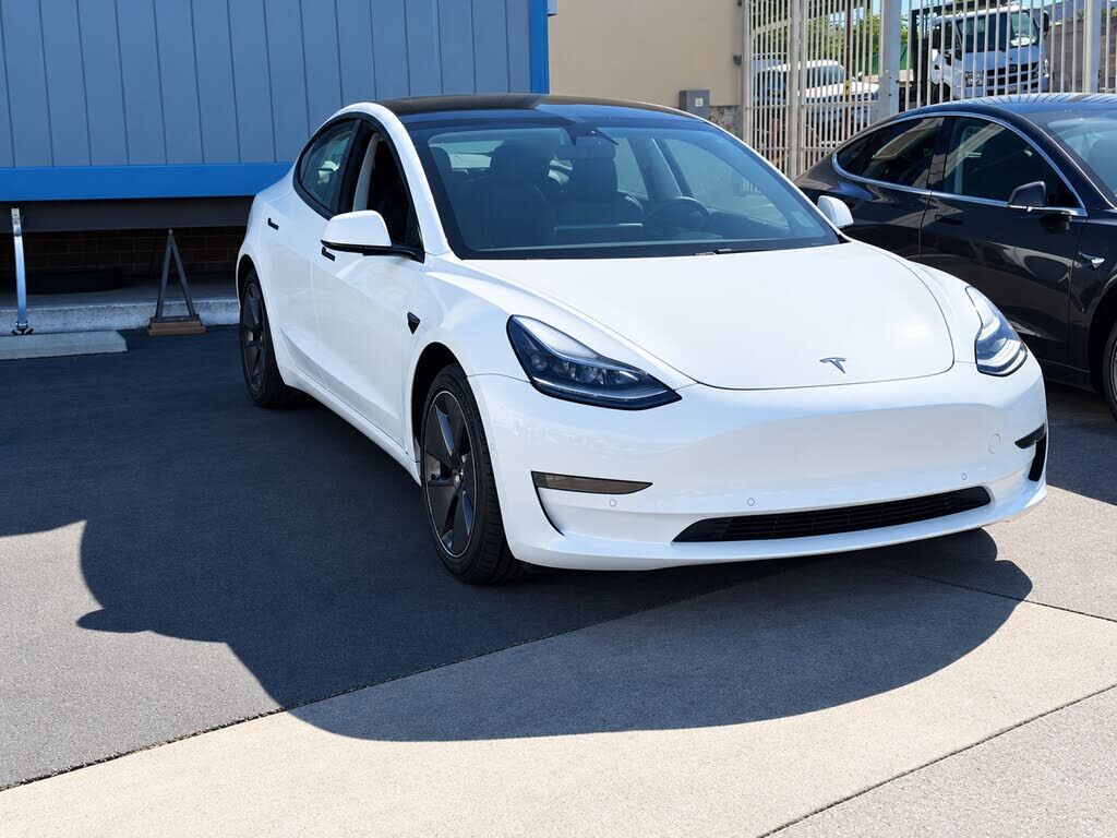 2021 TESLA Model 3