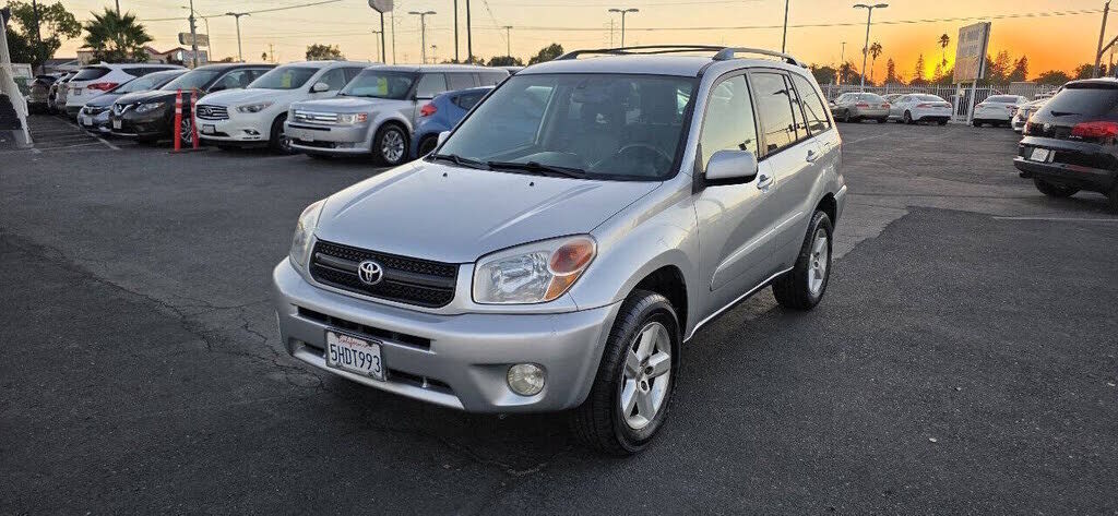 2004 TOYOTA RAV4