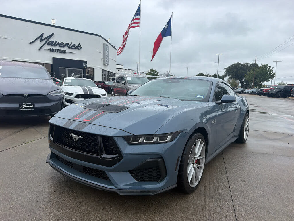 2024 FORD Mustang