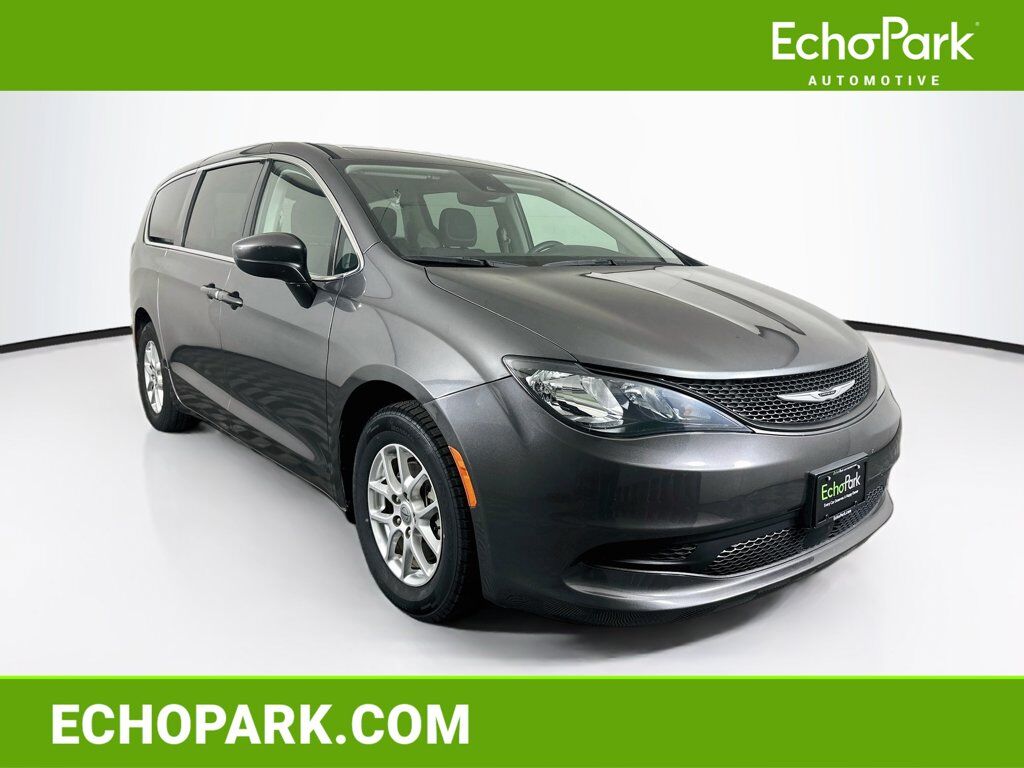 2023 CHRYSLER Voyager