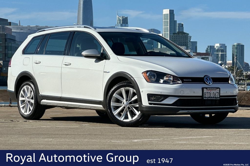 2017 VOLKSWAGEN Golf Alltrack