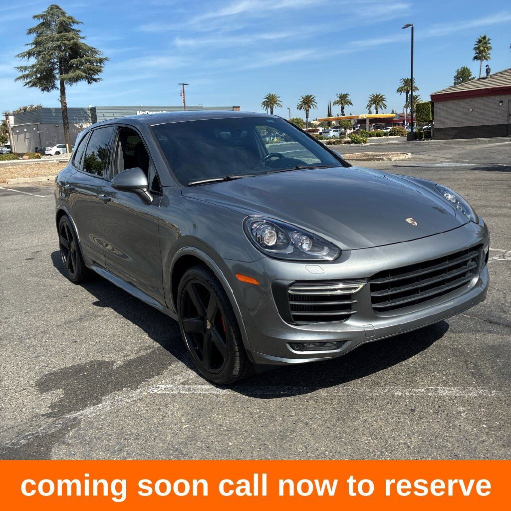 2017 PORSCHE Cayenne