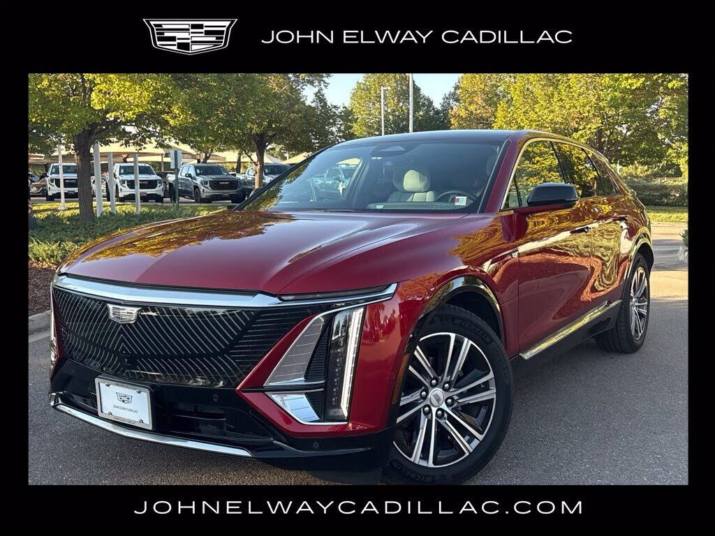 2024 CADILLAC Lyriq