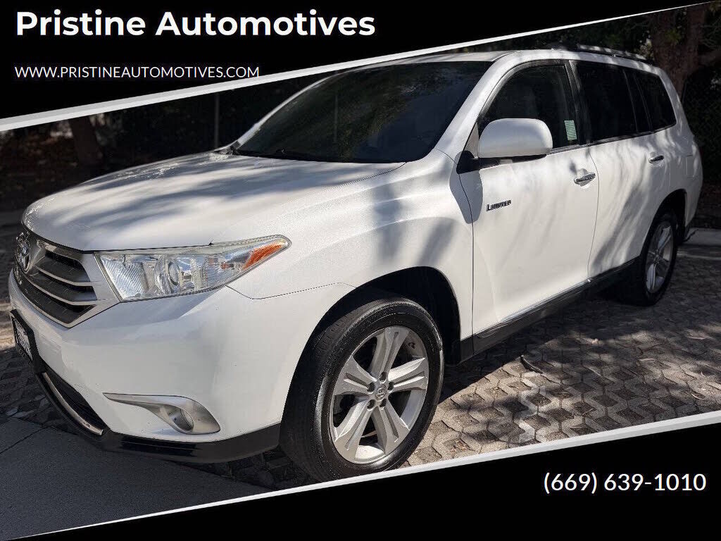 2013 TOYOTA Highlander