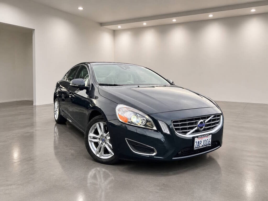 2013 VOLVO S60