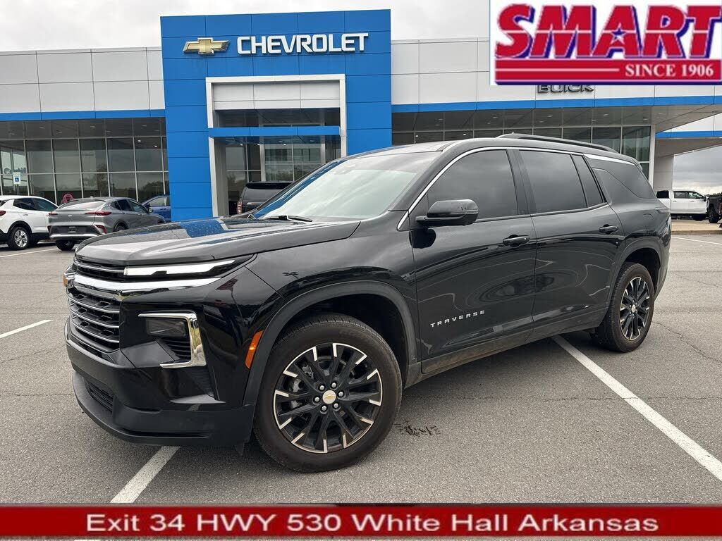 2025 CHEVROLET Traverse