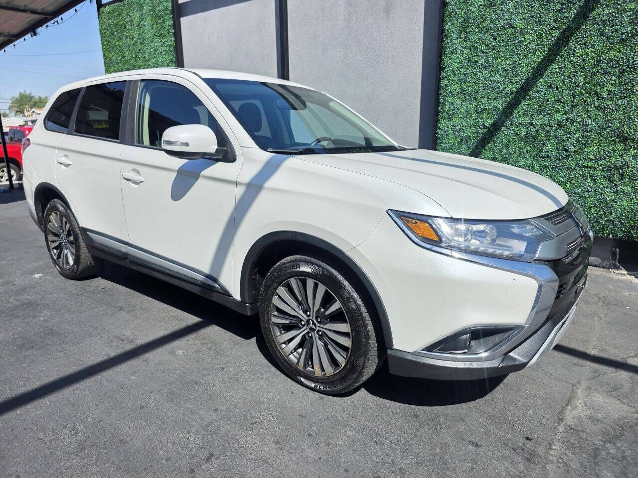 2019 MITSUBISHI Outlander