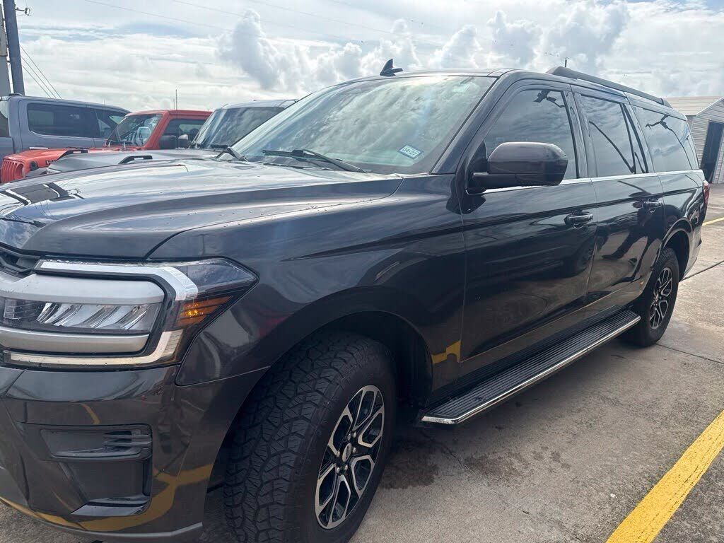 2022 FORD Expedition