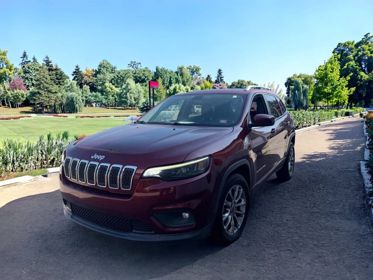 2019 JEEP Cherokee