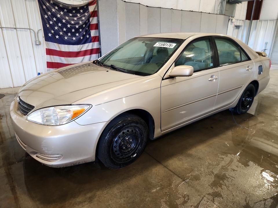 2004 TOYOTA Camry