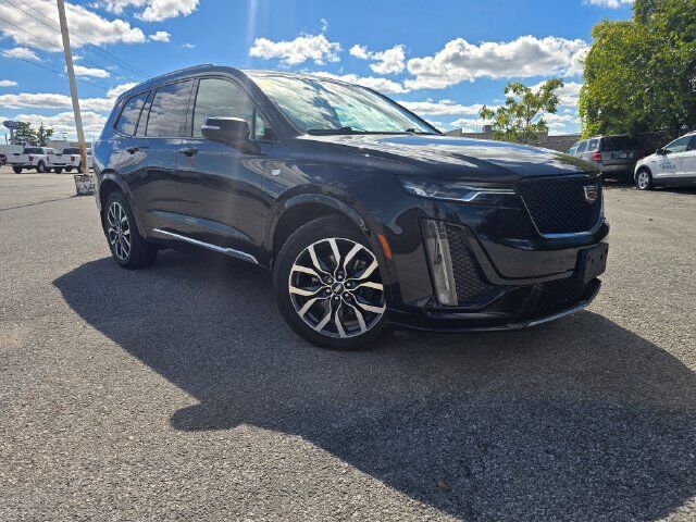 2021 CADILLAC XT6
