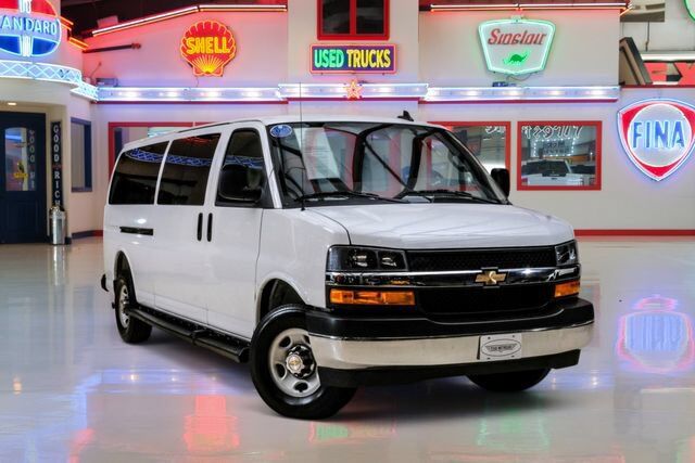 2025 CHEVROLET Express