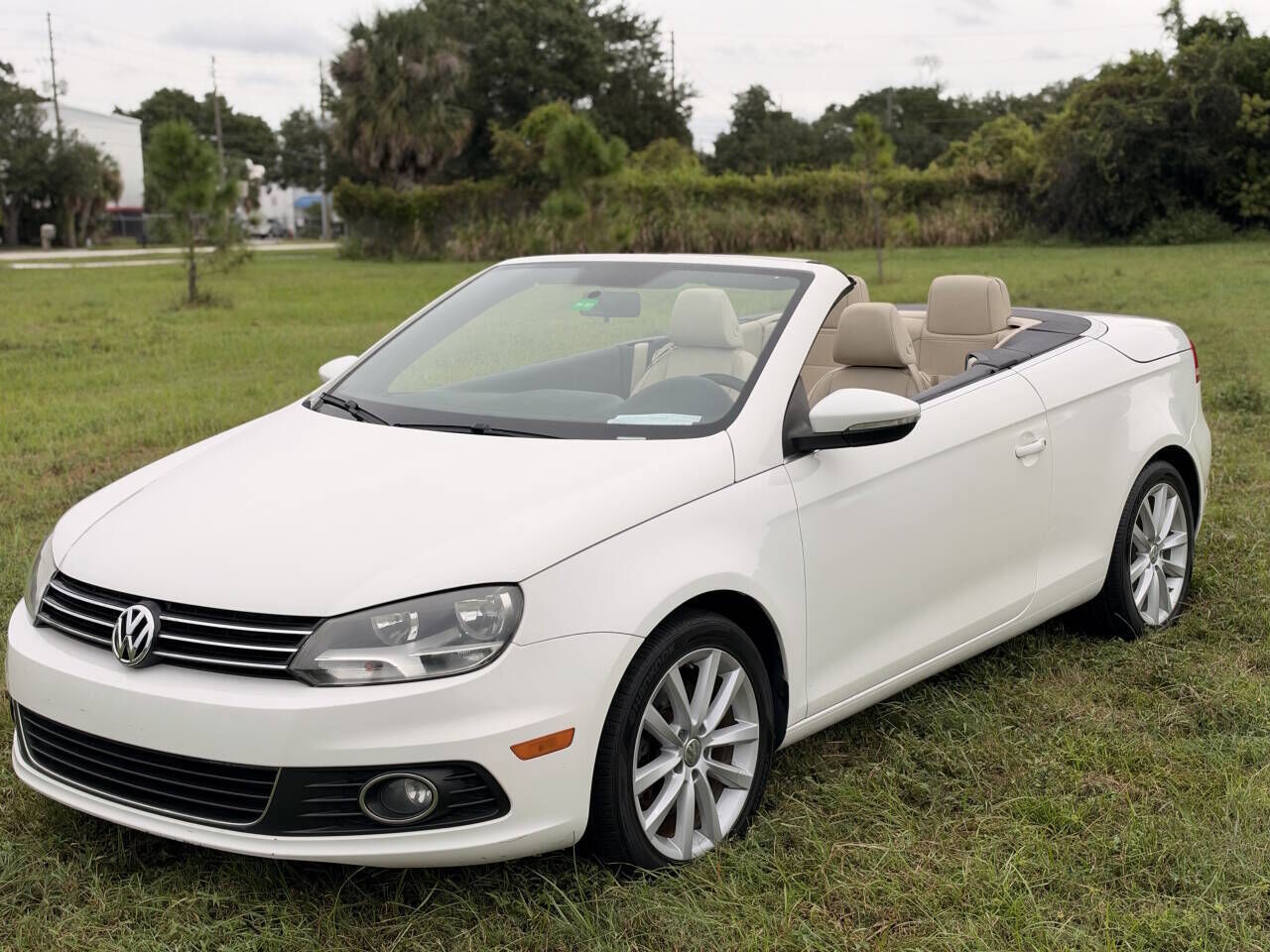 2012 VOLKSWAGEN Eos