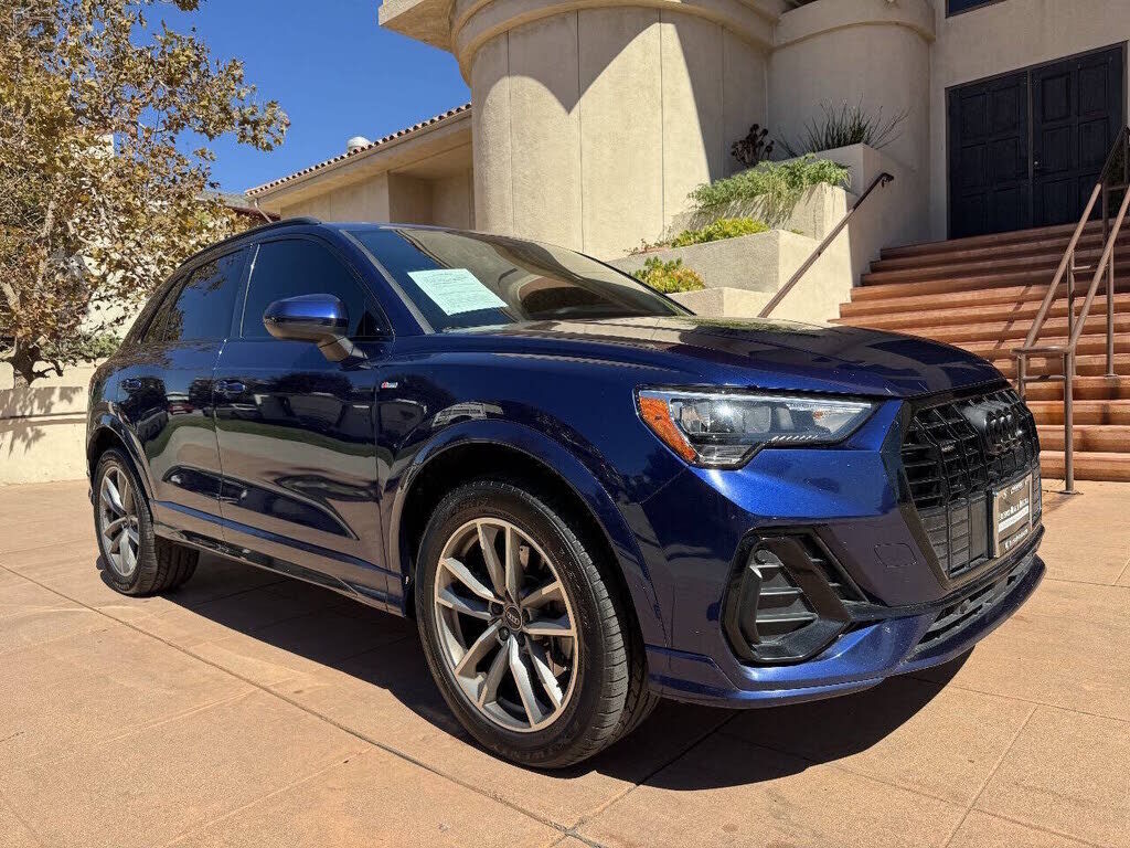 2022 AUDI Q3