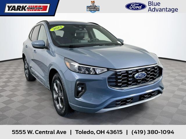 2023 FORD Escape