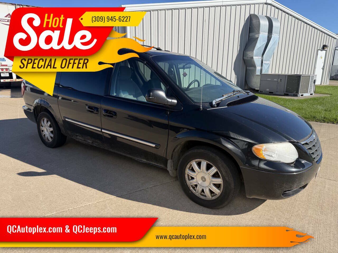 2005 CHRYSLER Town and Country
