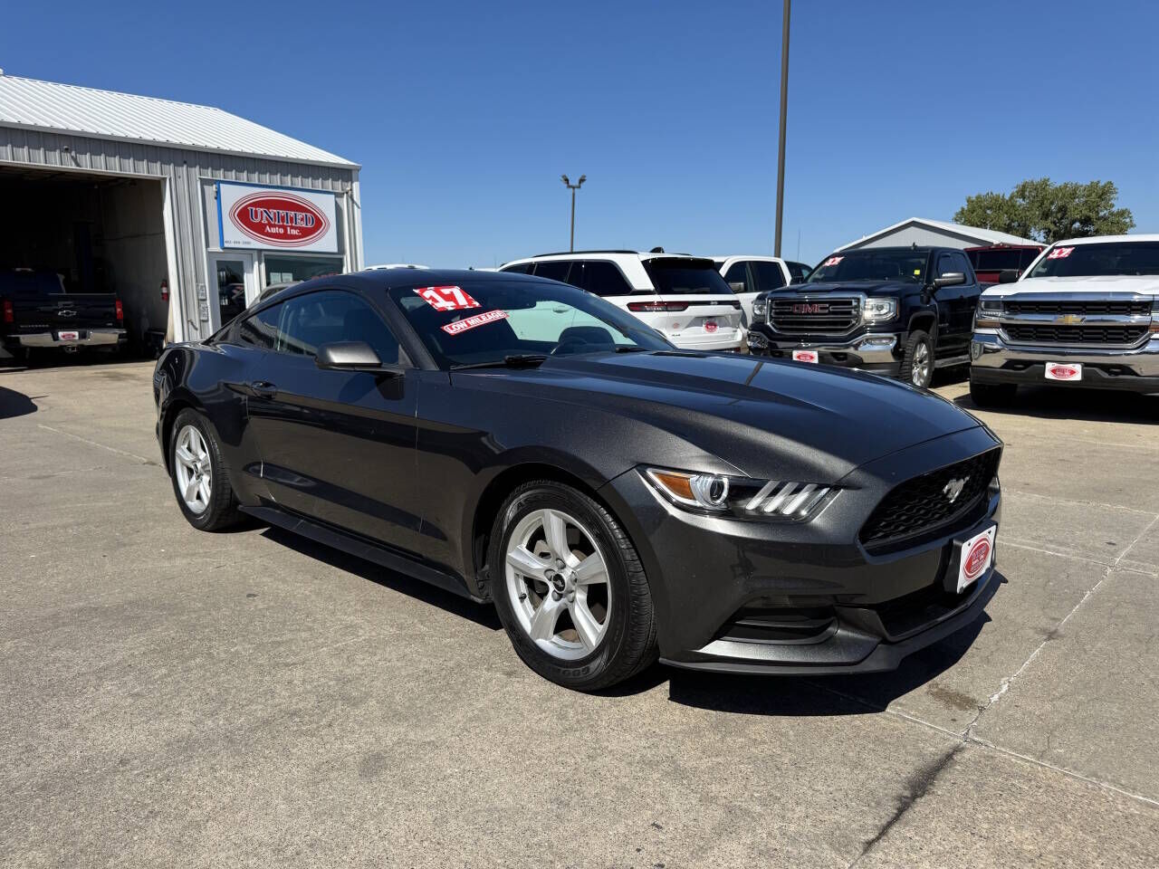 2017 FORD Mustang