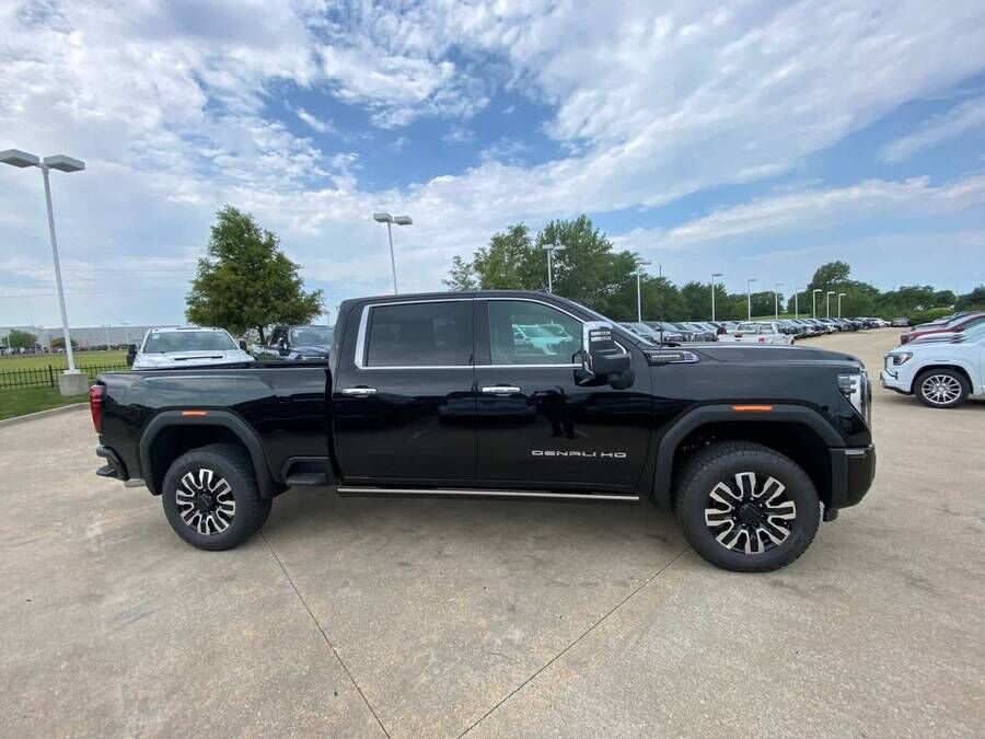 2026 GMC Sierra HD