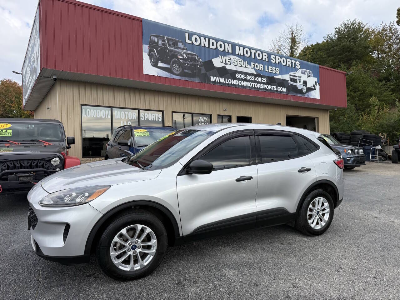 2020 FORD Escape