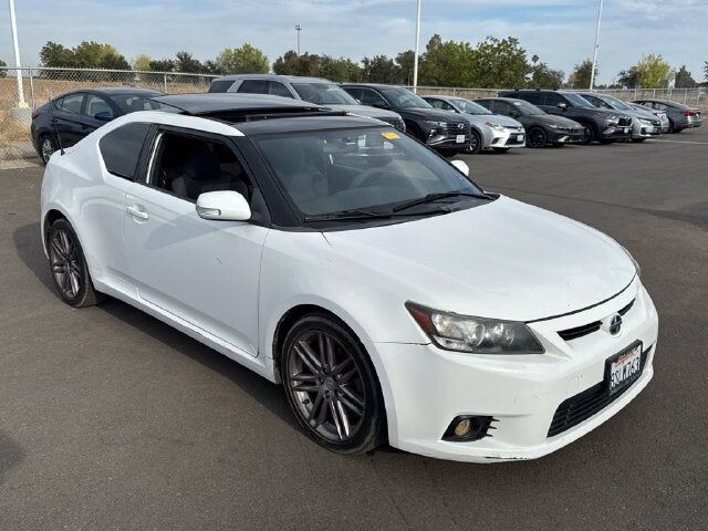 2013 TOYOTA SCION