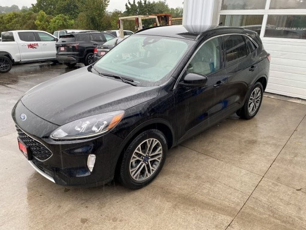 2021 FORD Escape