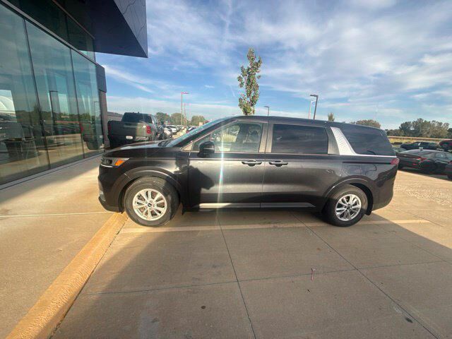 2023 KIA Carnival