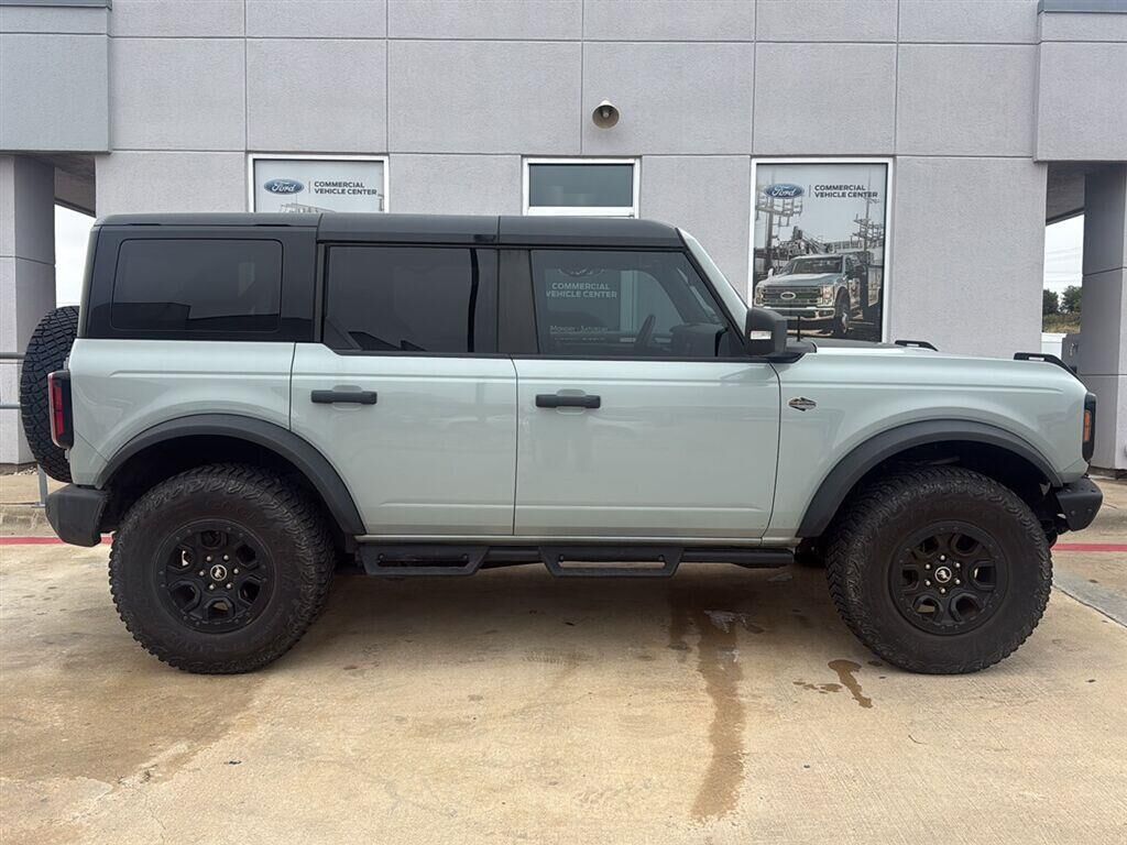 2024 FORD Bronco