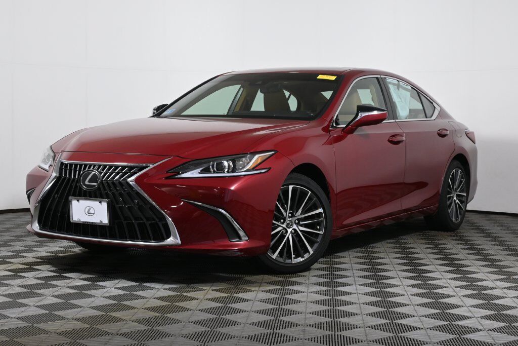 2024 LEXUS ES