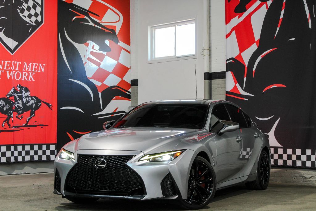 2022 LEXUS IS