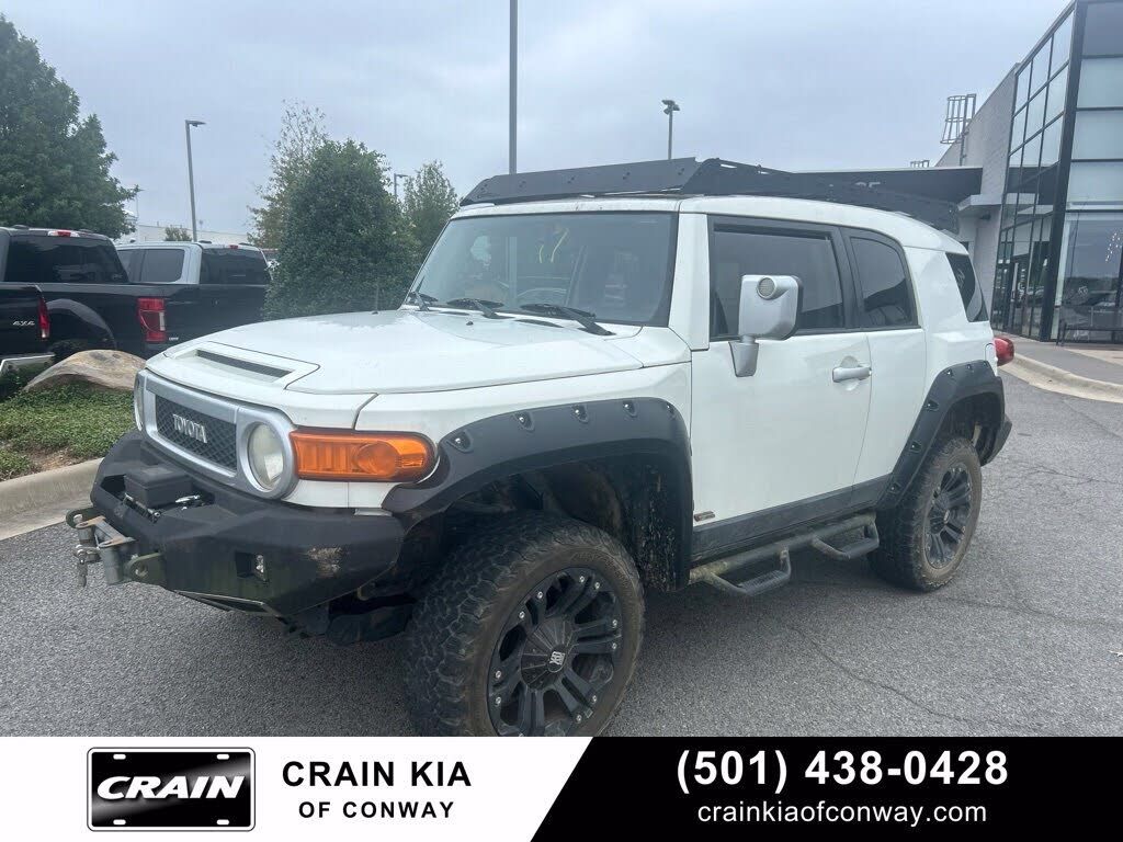 2012 TOYOTA FJ Cruiser