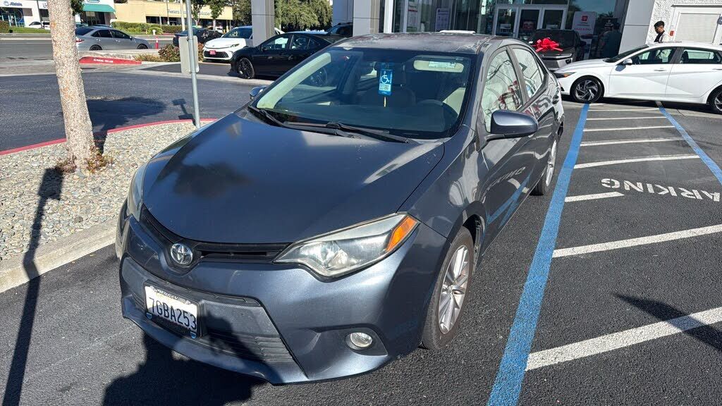 2014 TOYOTA Corolla