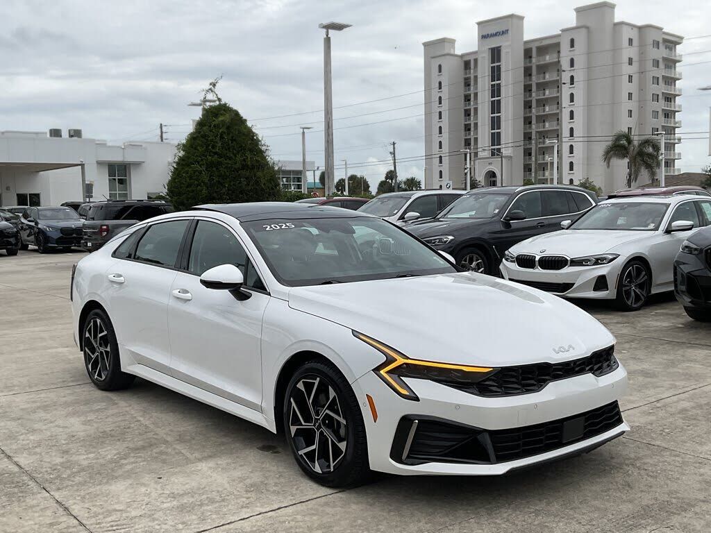 2025 KIA K5