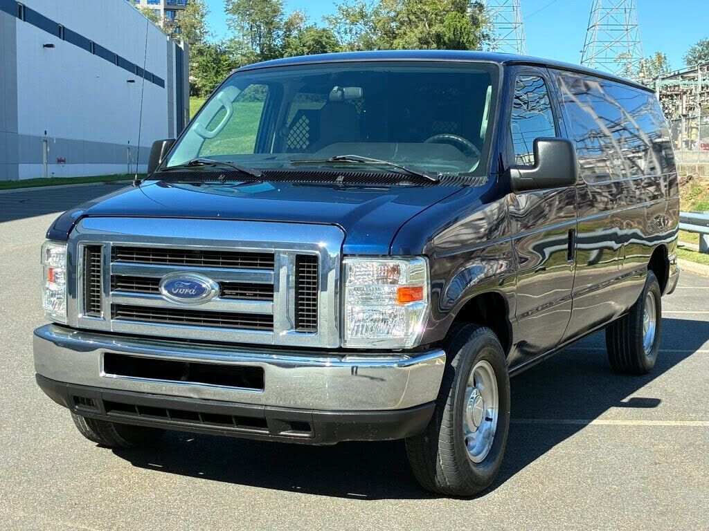 2012 FORD E-250