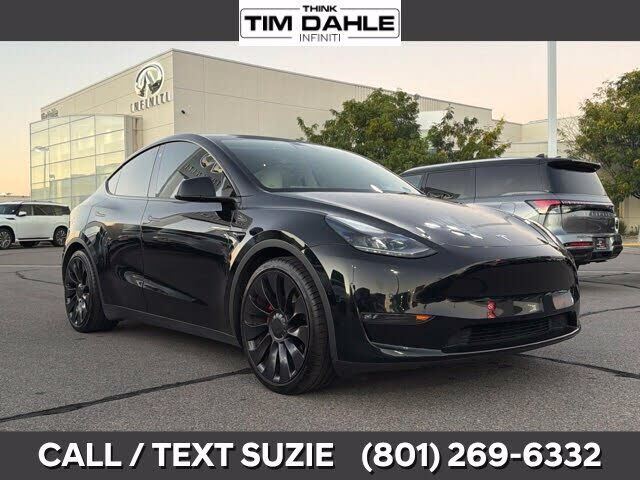 2021 TESLA Model Y