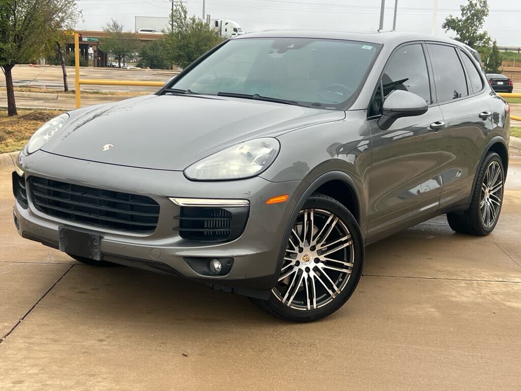 2016 PORSCHE Cayenne
