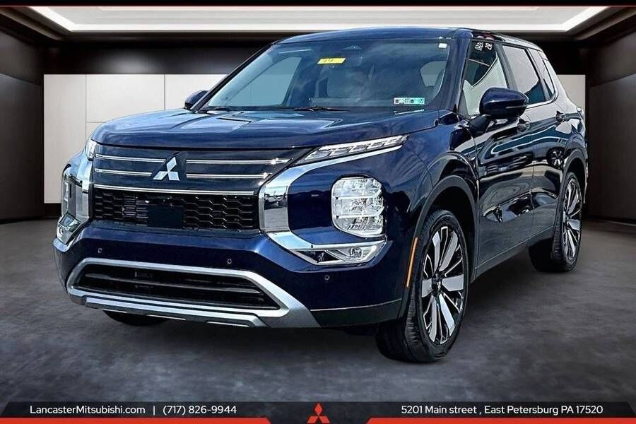 2026 MITSUBISHI Outlander