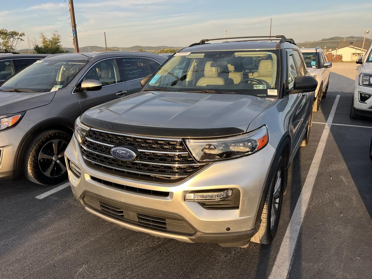 2020 FORD Explorer